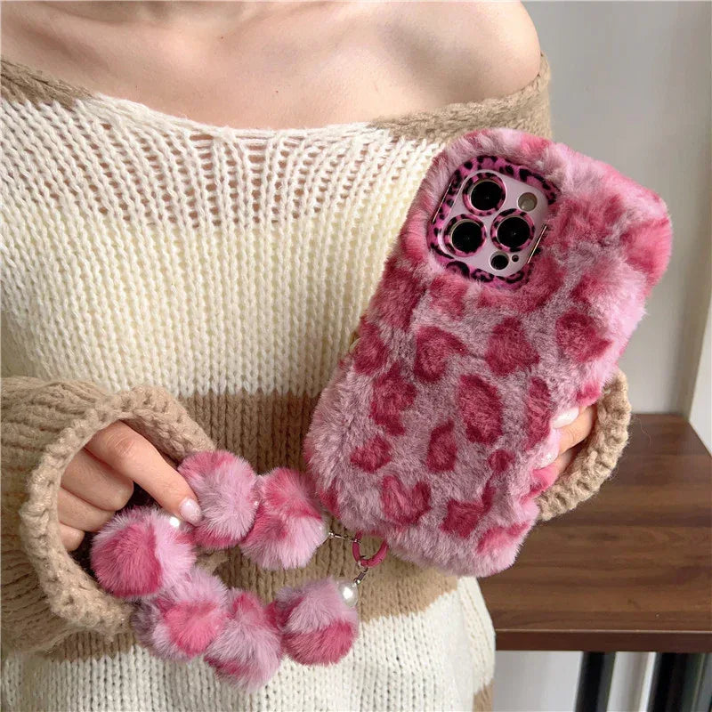 personalized-leopard-print-winter-plush-iphone-case - Viexta
