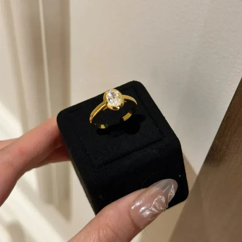 18K Oval Ring For Women - Viexta