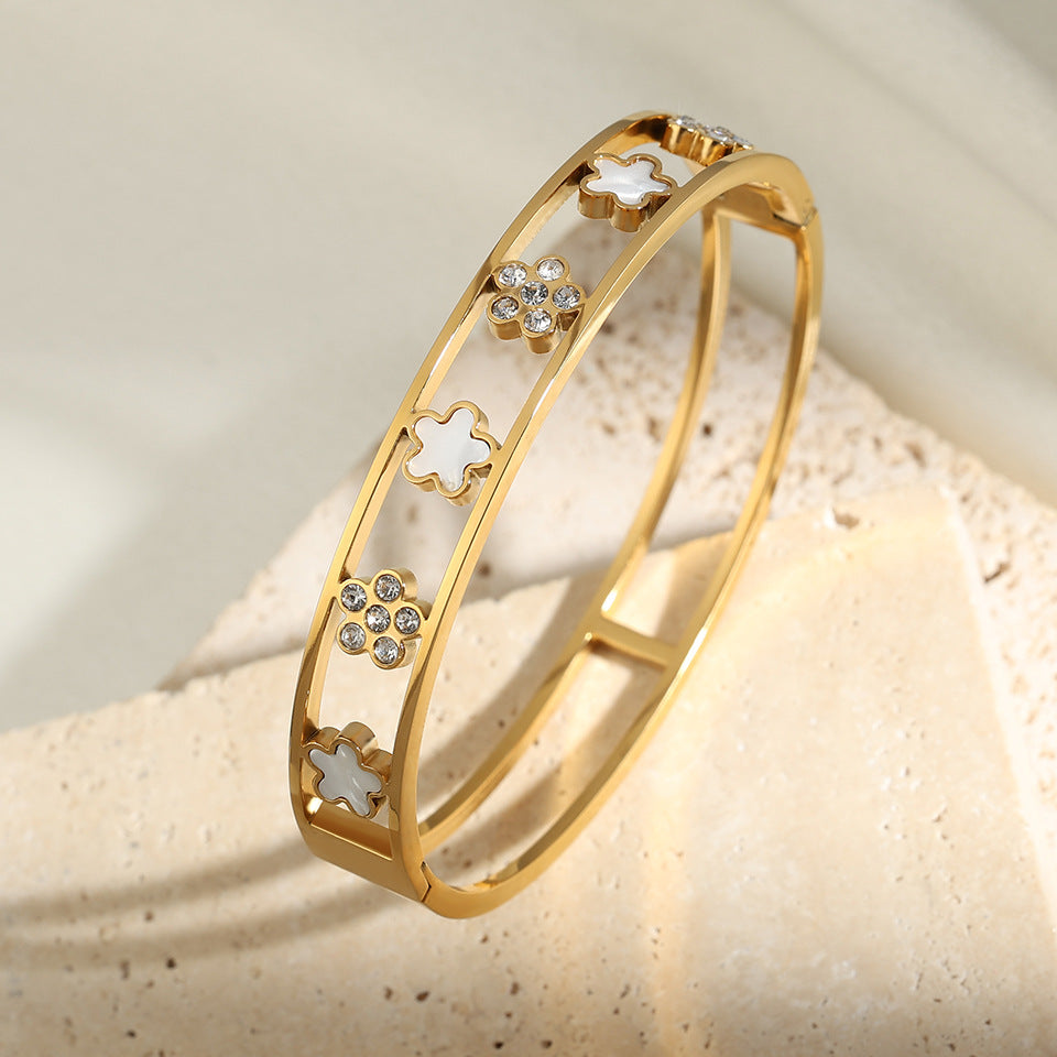 Multi-Diamond Five-leaf Kada