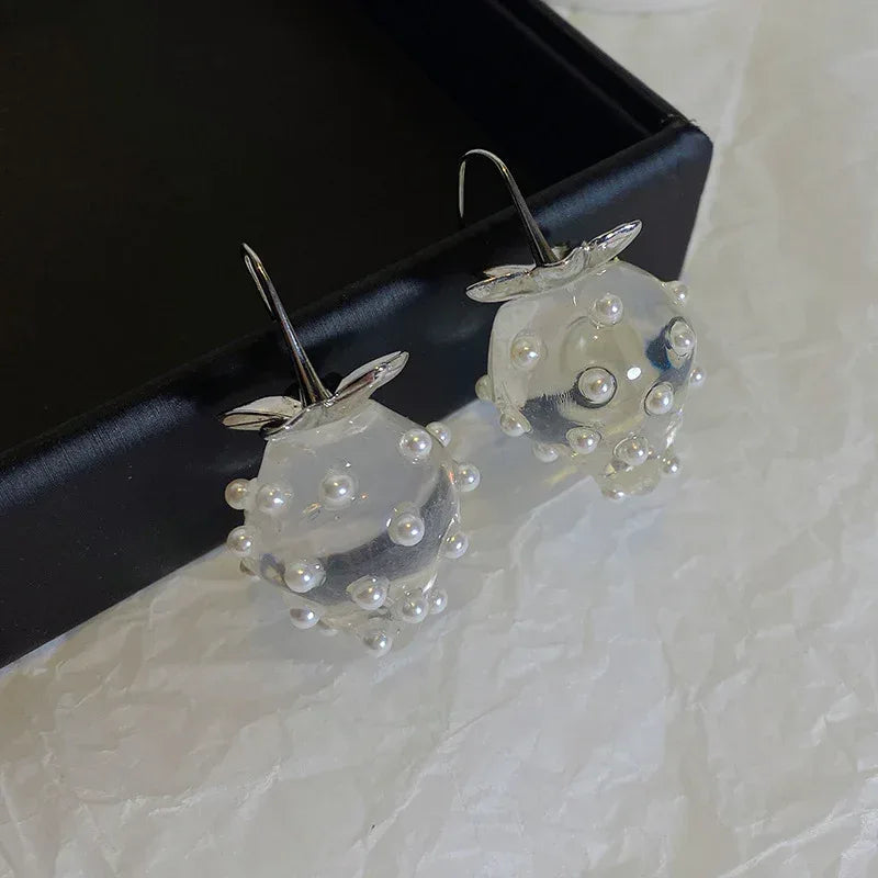Small Tea Red Strawberry Pearl Resin Earrings - Viexta
