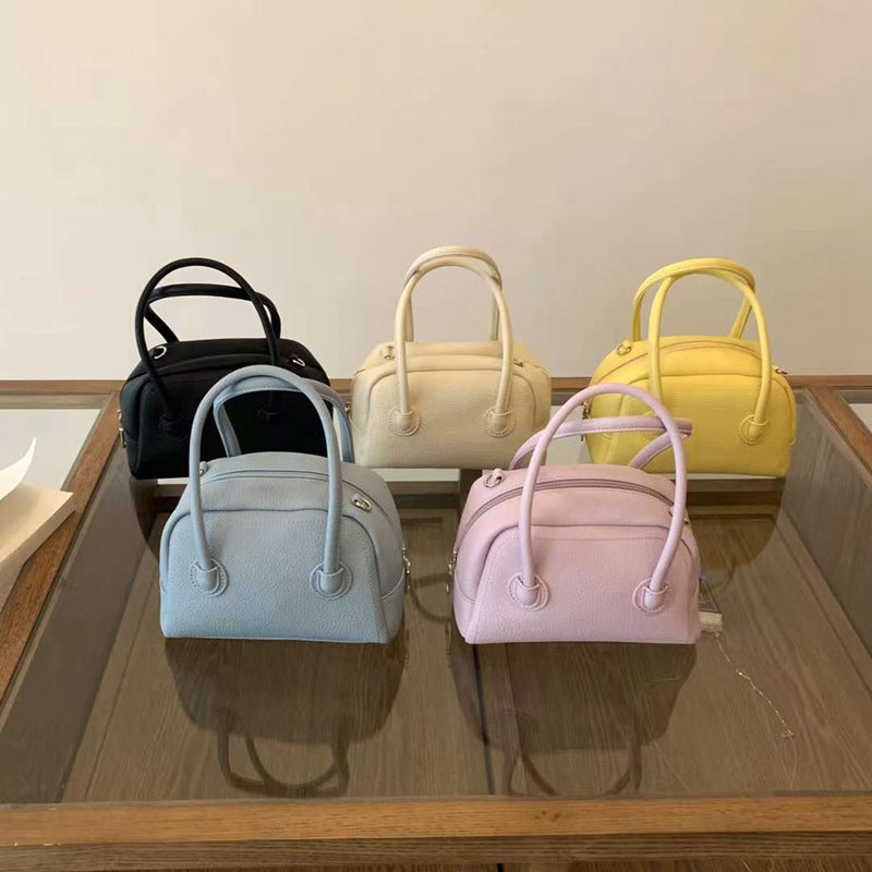 VogueVessel Messenger Bag