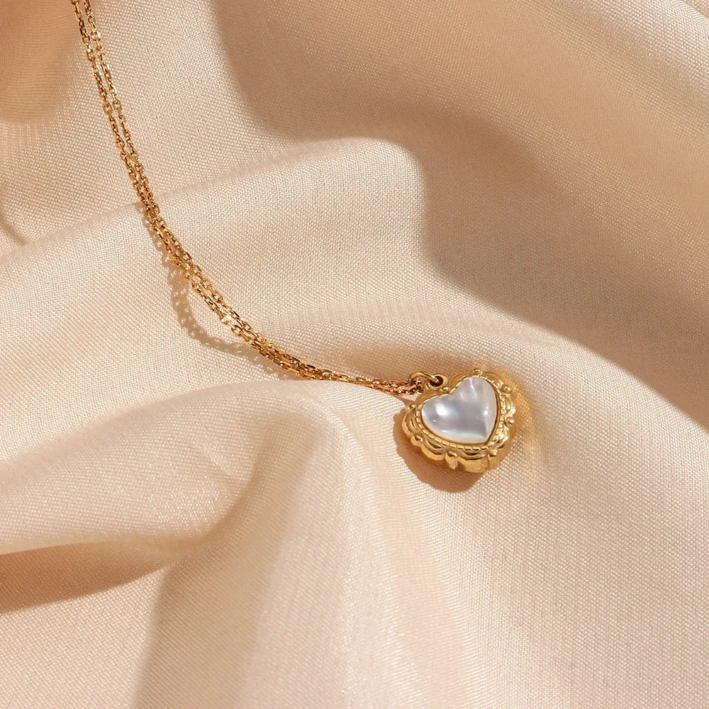 18k Gold Plating Vintage Shell Love Necklace - Viexta