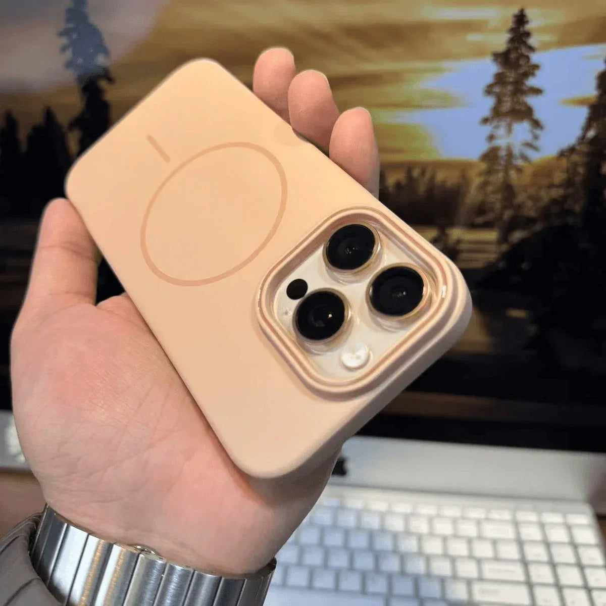 Soft Fine Circle Magnetic iPhone Case - Viexta