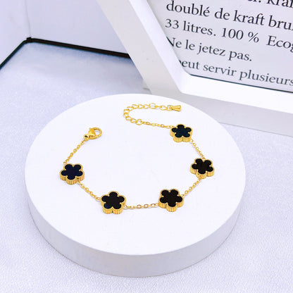 Five-leaf Flower Necklace Set