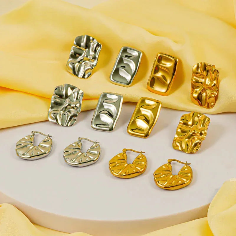 Titanium Steel Irregular Pleated Hammer Pattern Ear Clip - Viexta