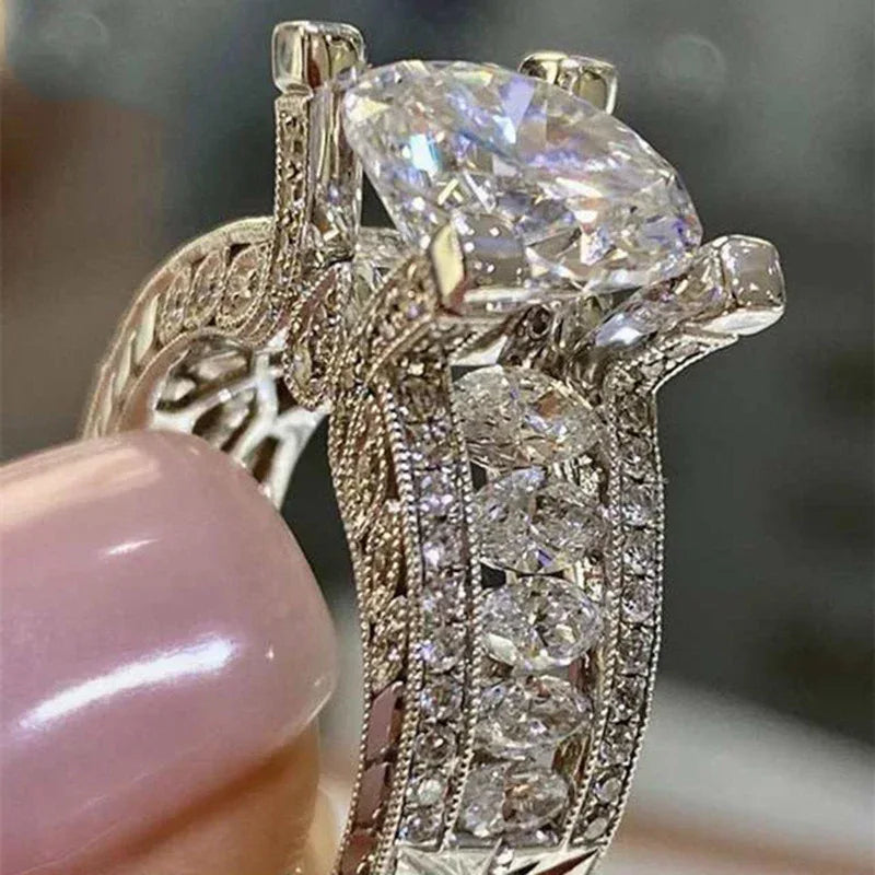 Fashion Zircon Ring - Viexta