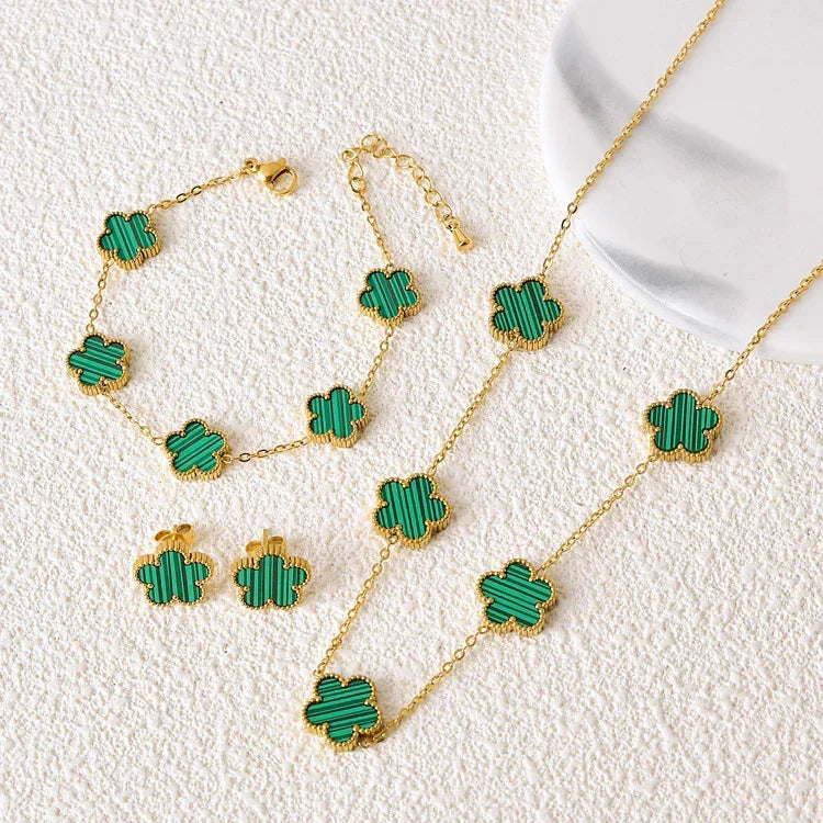 Five-leaf Flower Necklace Set - Viexta