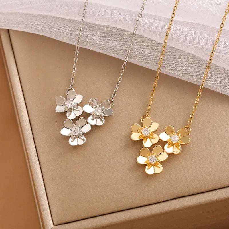 Clover Necklace - Viexta