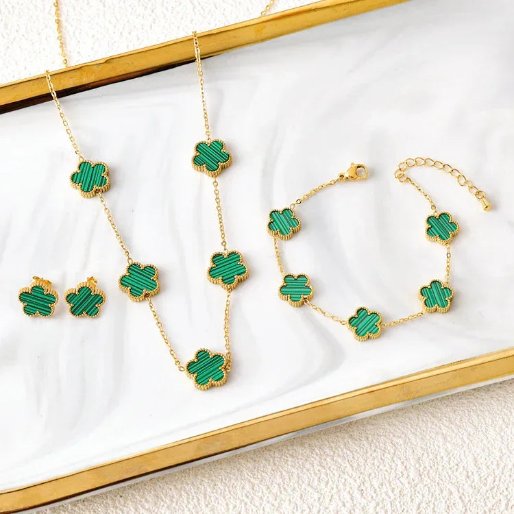 Five-leaf Flower Necklace Set - Viexta