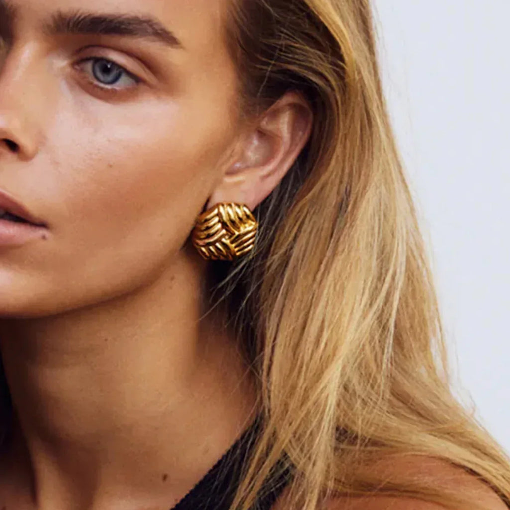 Vanessa Criss Cut Gold Earrings - Viexta