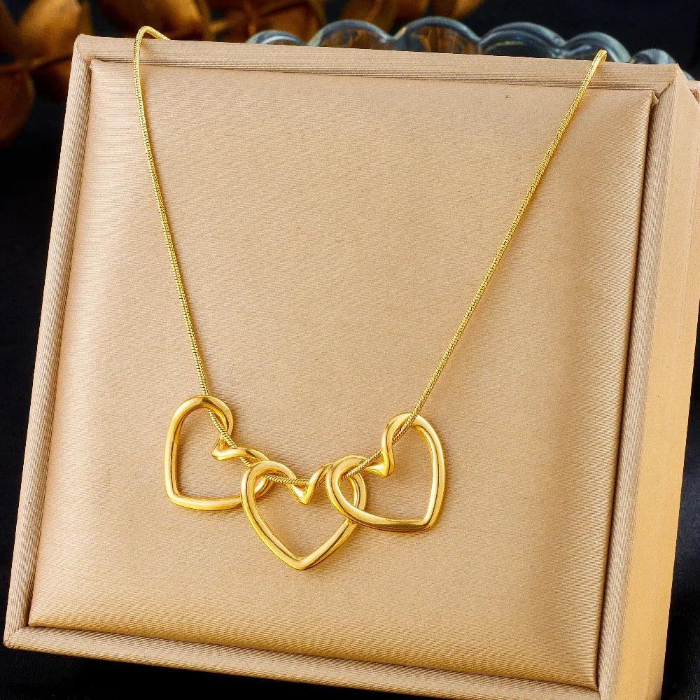 Simple Gold-plated Love Stainless Steel Necklace - Viexta