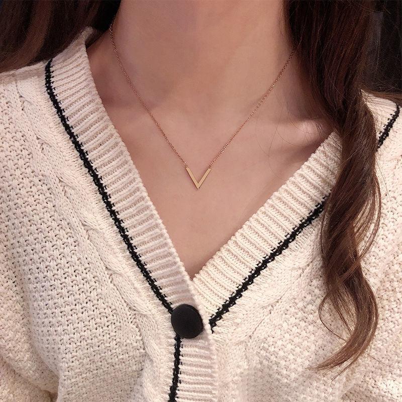 Rose Gold V-shaped Titanium Steel Necklace - Viexta