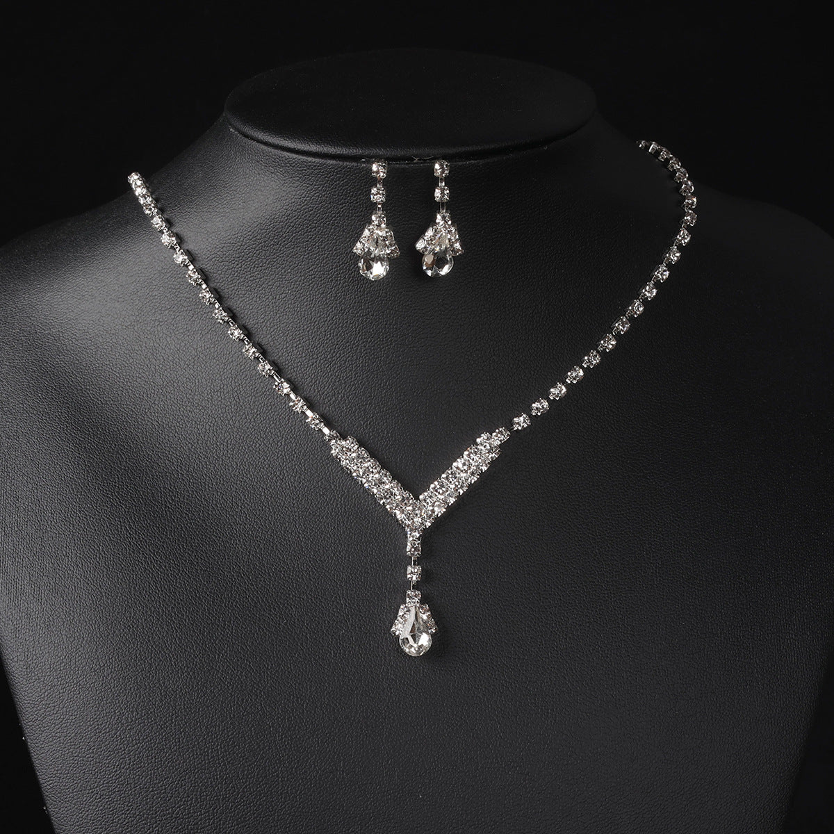 Zircon Water Drop Necklace