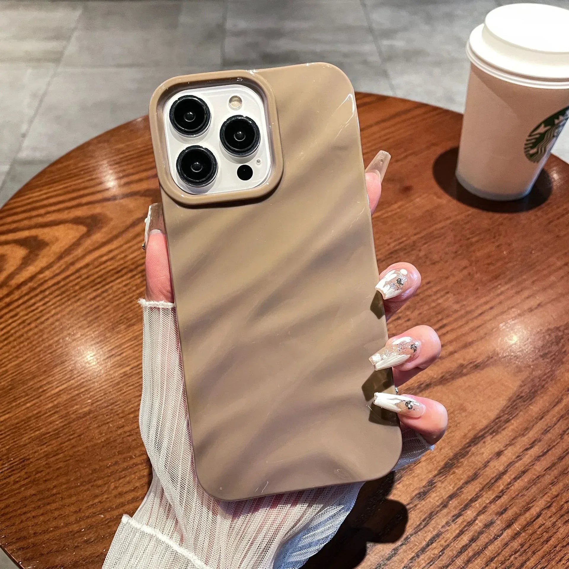 Three-dimensional Pleated iPhone Case - Viexta
