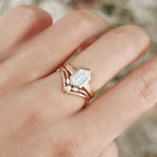 Gold Wheat Shape Rectangular Zircon Ring - Viexta