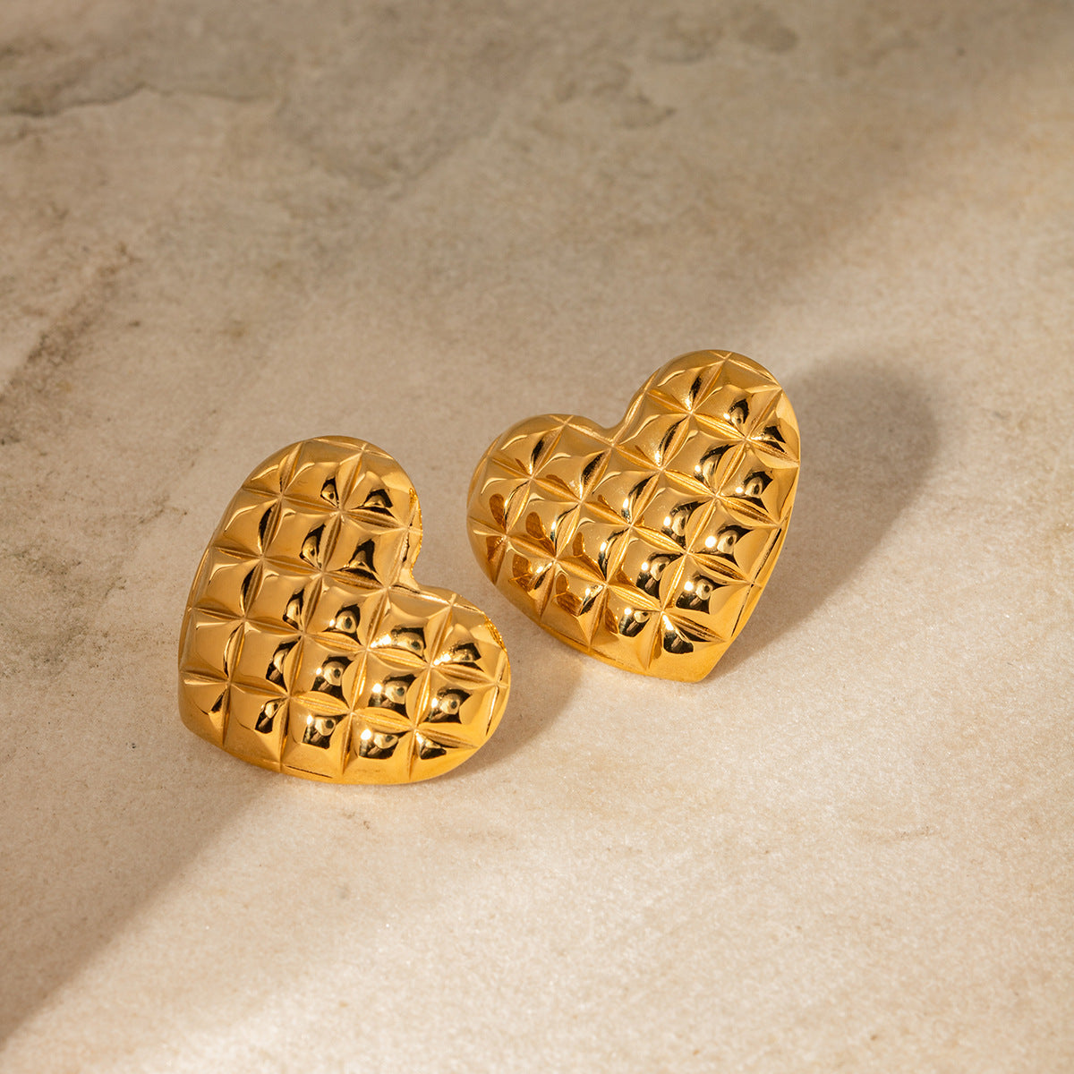 Stainless Steel Diamond Patterned Heart-shaped Studs