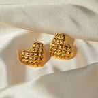 Stainless Steel Diamond Patterned Heart-shaped Studs - Viexta