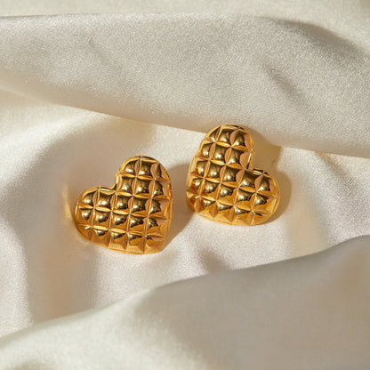 Stainless Steel Diamond Patterned Heart-shaped Studs