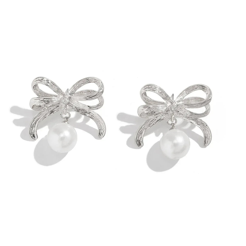 Bow Pearl Stud Earrings - Viexta