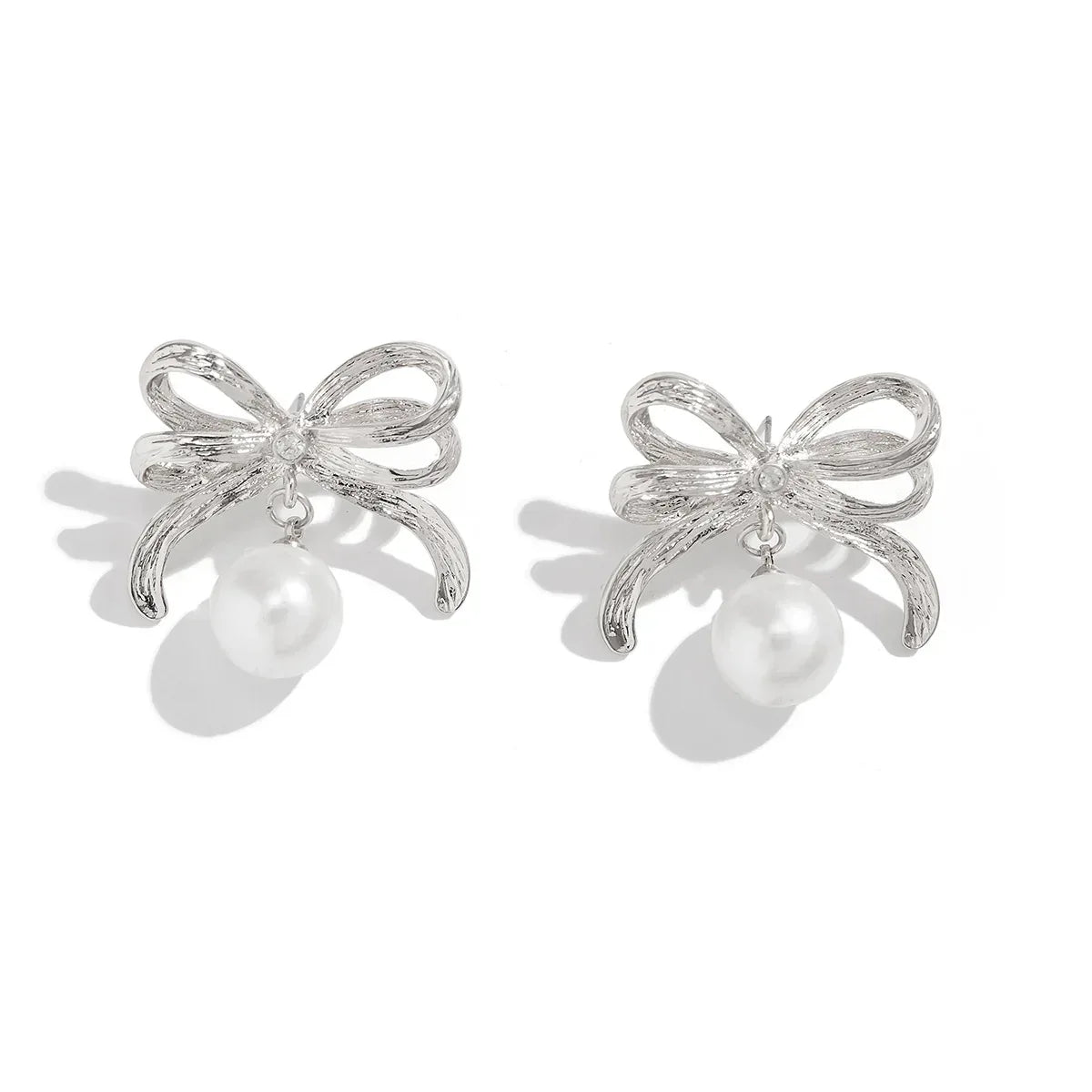 Bow Pearl Stud Earrings - Viexta