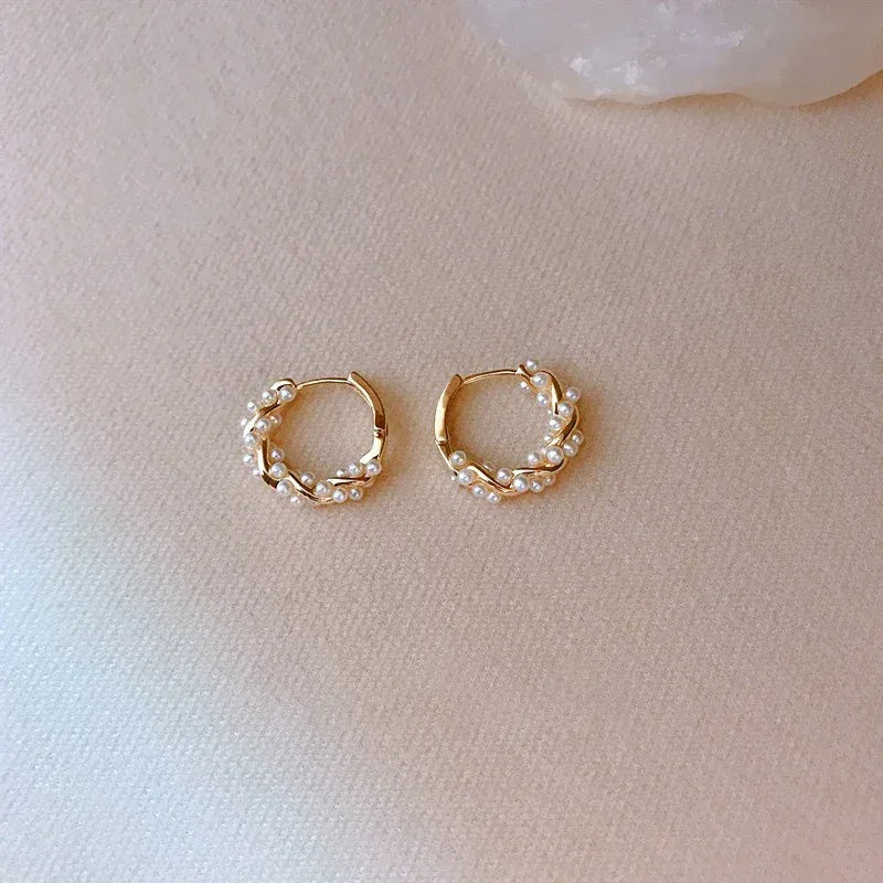 Pearl Coil Earring - Viexta
