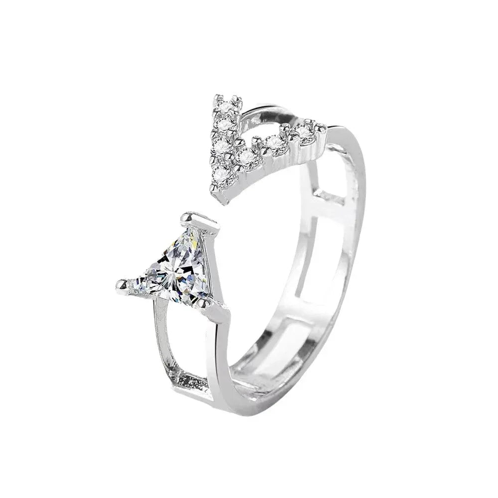 Letter Texture Zircon Ring - Viexta