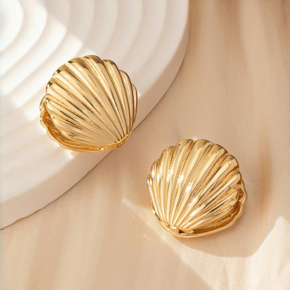 Exaggerated Ocean Shell Texture Earrings