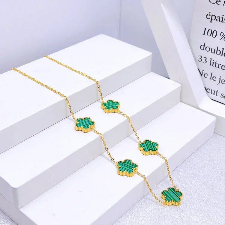 Five-leaf Flower Necklace Set - Viexta