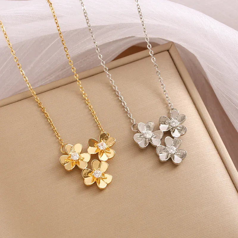 Clover Necklace - Viexta