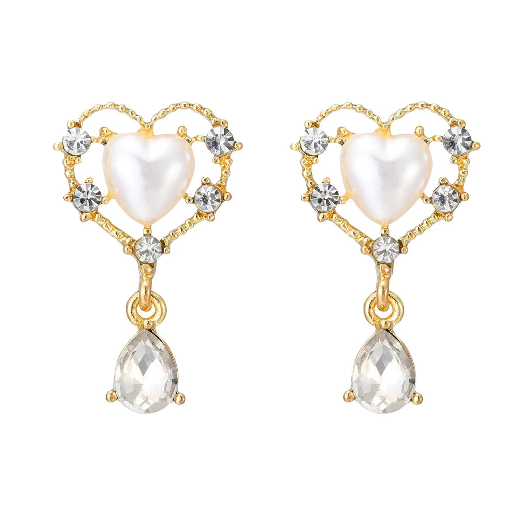 Vintage Pearl Love Heart Stud Earrings - Viexta