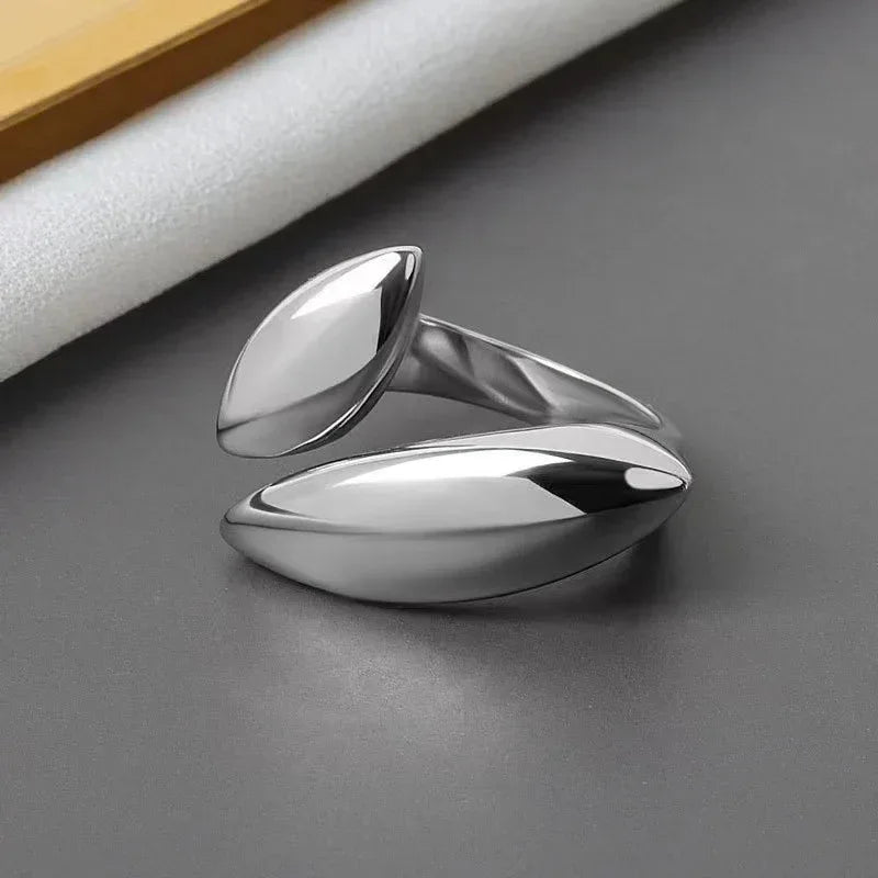 Minimal Art Irregular Ring - Viexta