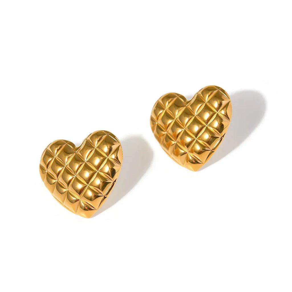 Stainless Steel Diamond Patterned Heart-shaped Studs - Viexta