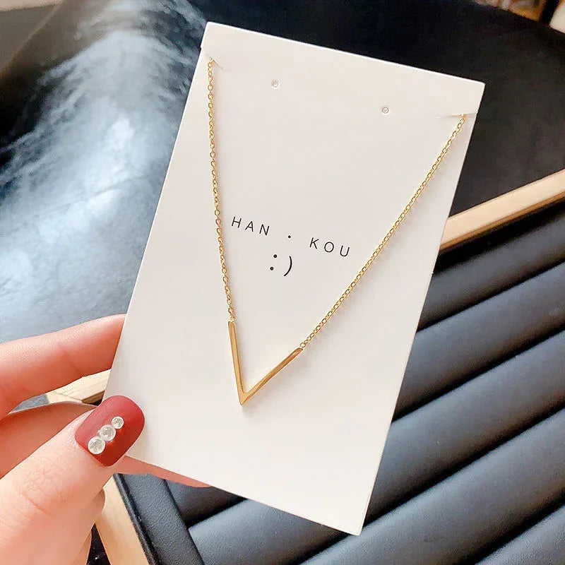 Rose Gold V-shaped Titanium Steel Necklace - Viexta