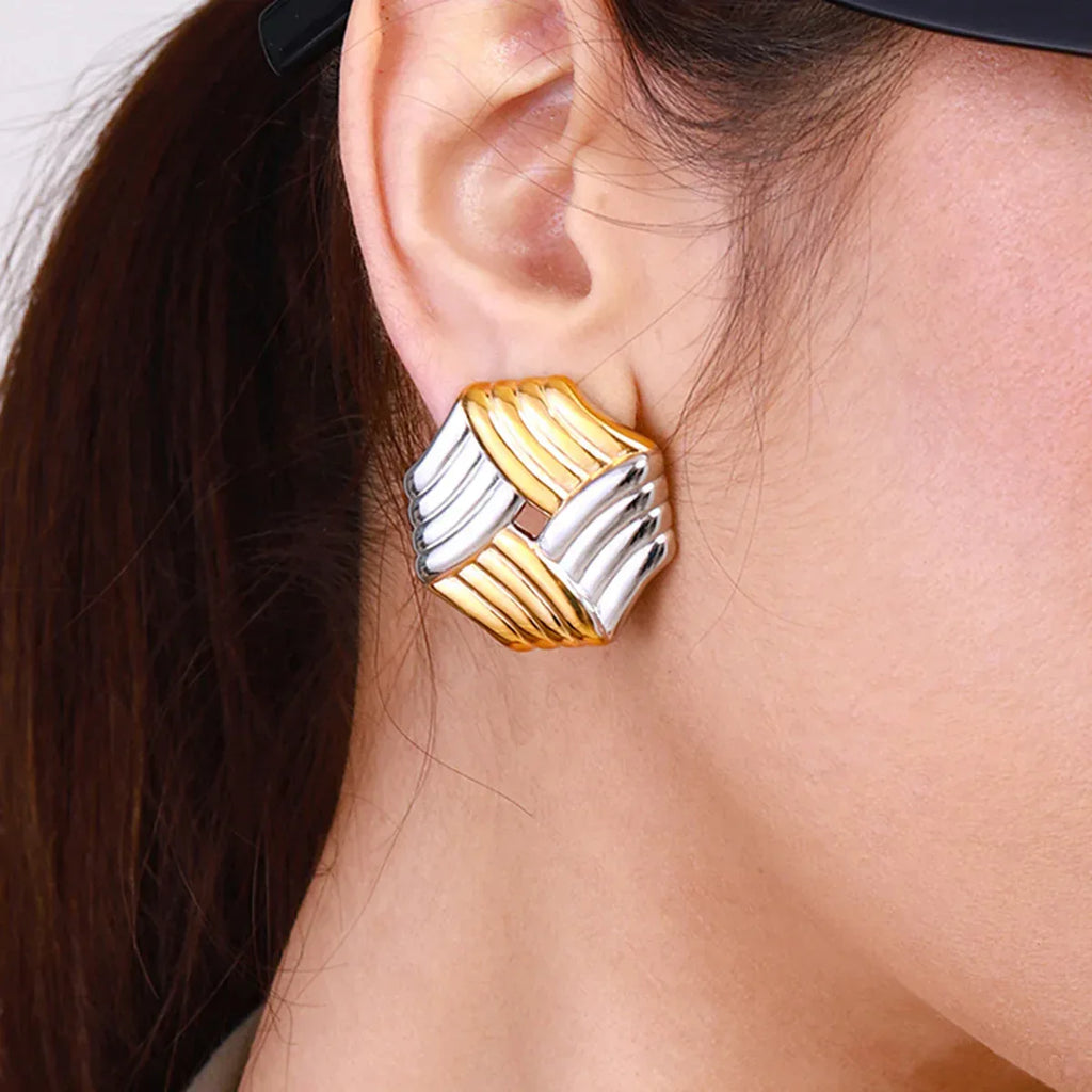 Vanessa Criss Cut Gold Earrings - Viexta