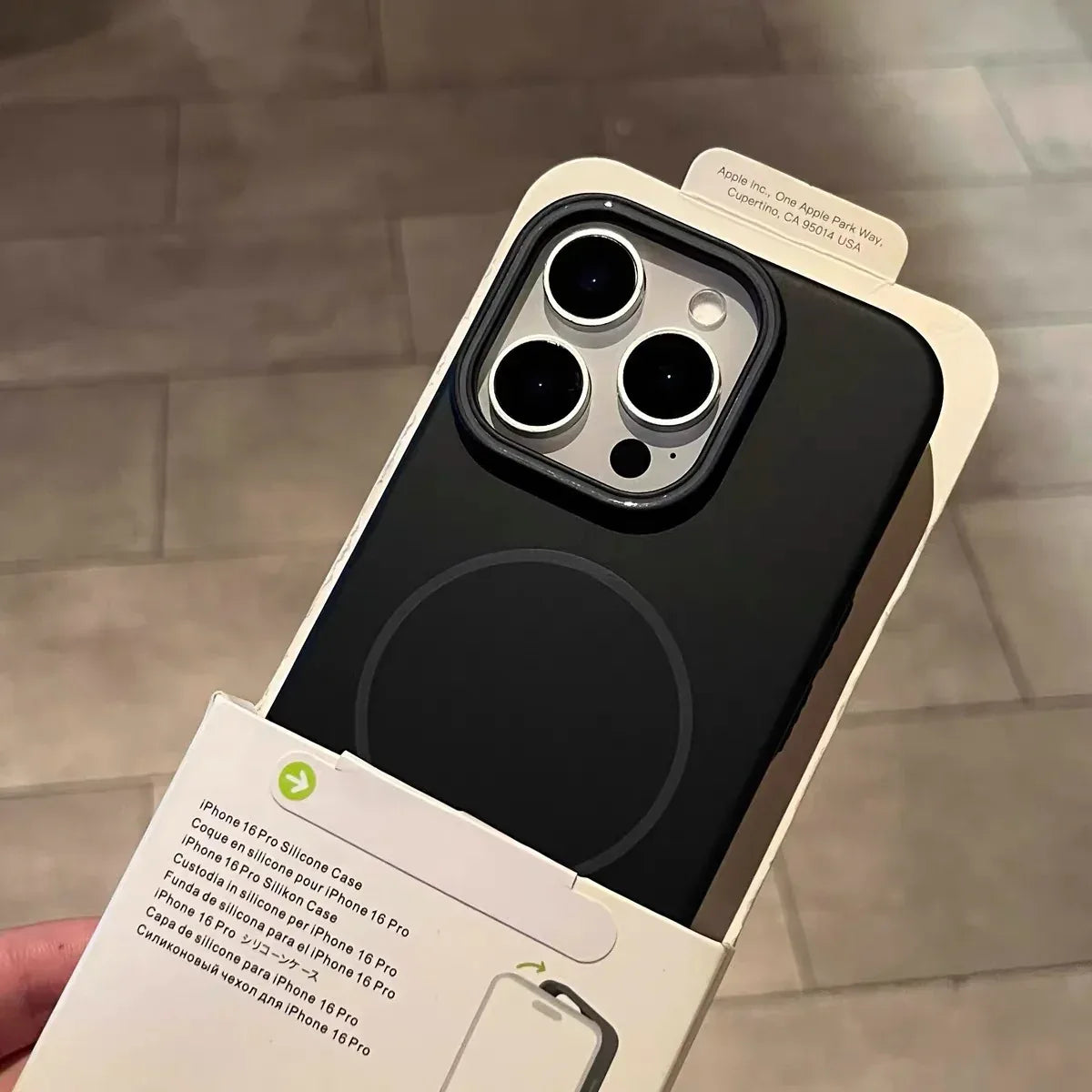 Frosted Fine Circle Magnetic iPhone Case - Viexta