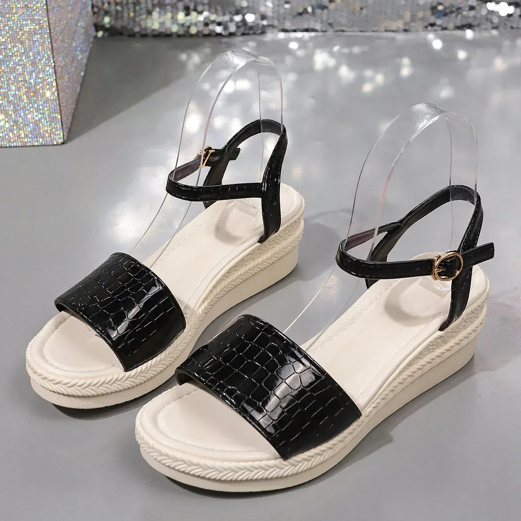 Shiny Thick Sandals - Viexta