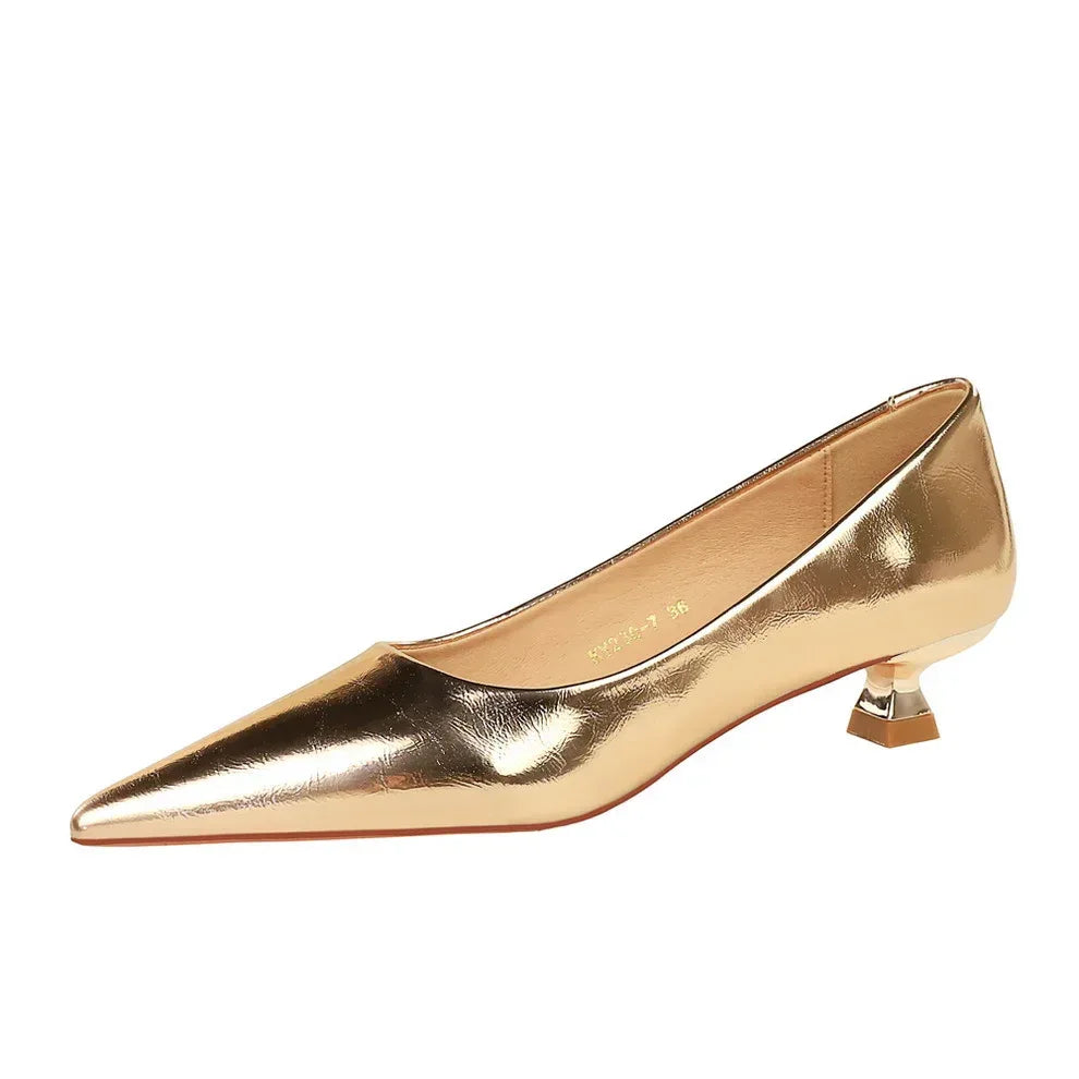 Retro Minimalism Low-cut Heels - Viexta