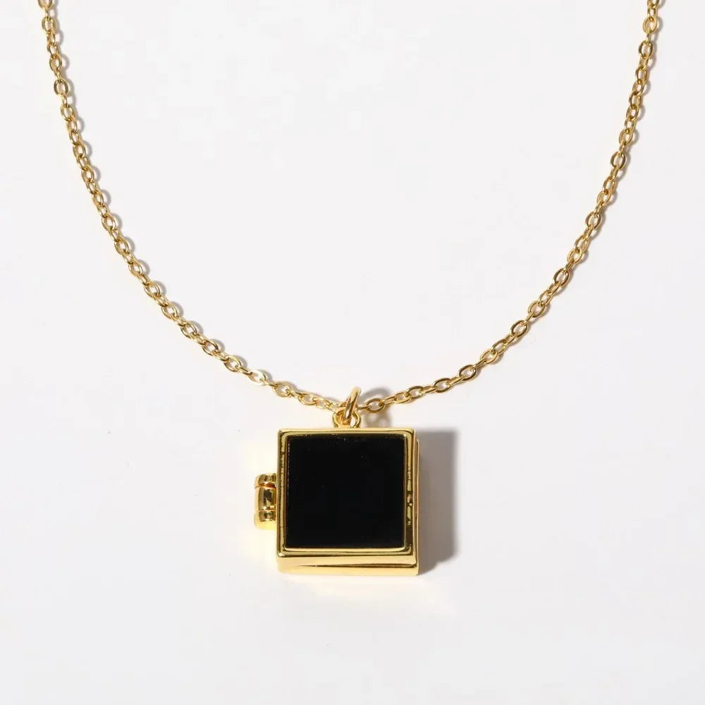 Shell Titanium Steel Album Necklace - Viexta