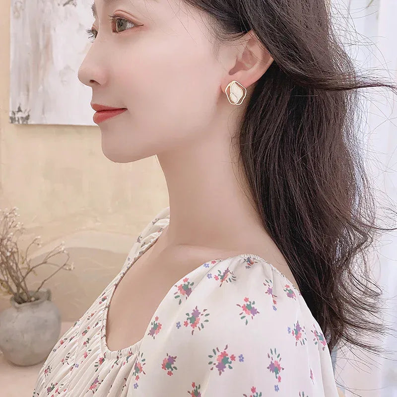 Vintage Silver Needle Stud Earrings - Viexta
