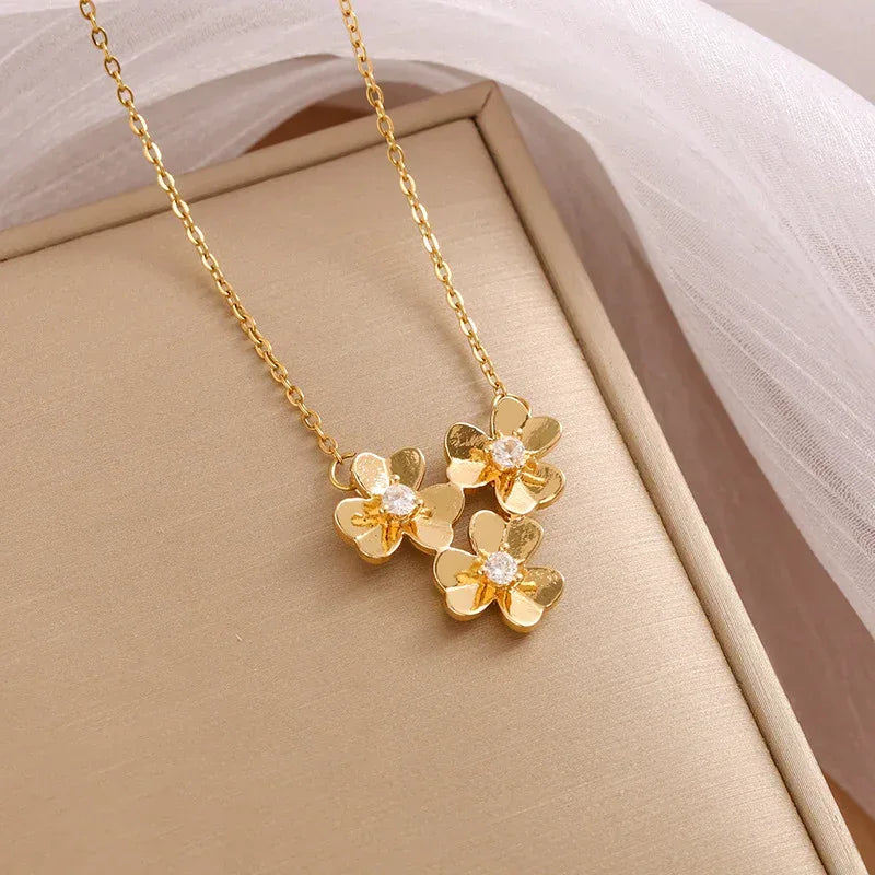 Clover Necklace - Viexta
