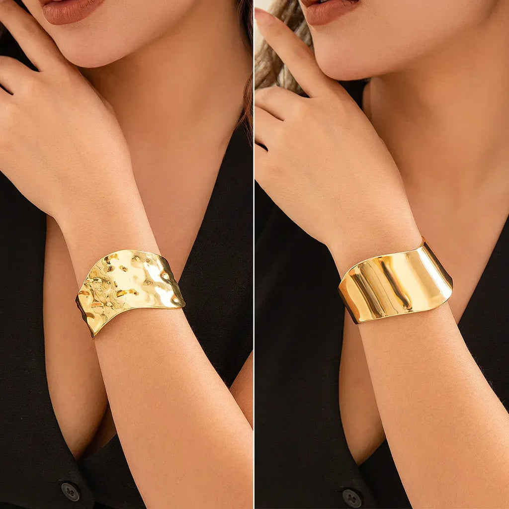 Irregular Glossy Wide Bracelet - Viexta
