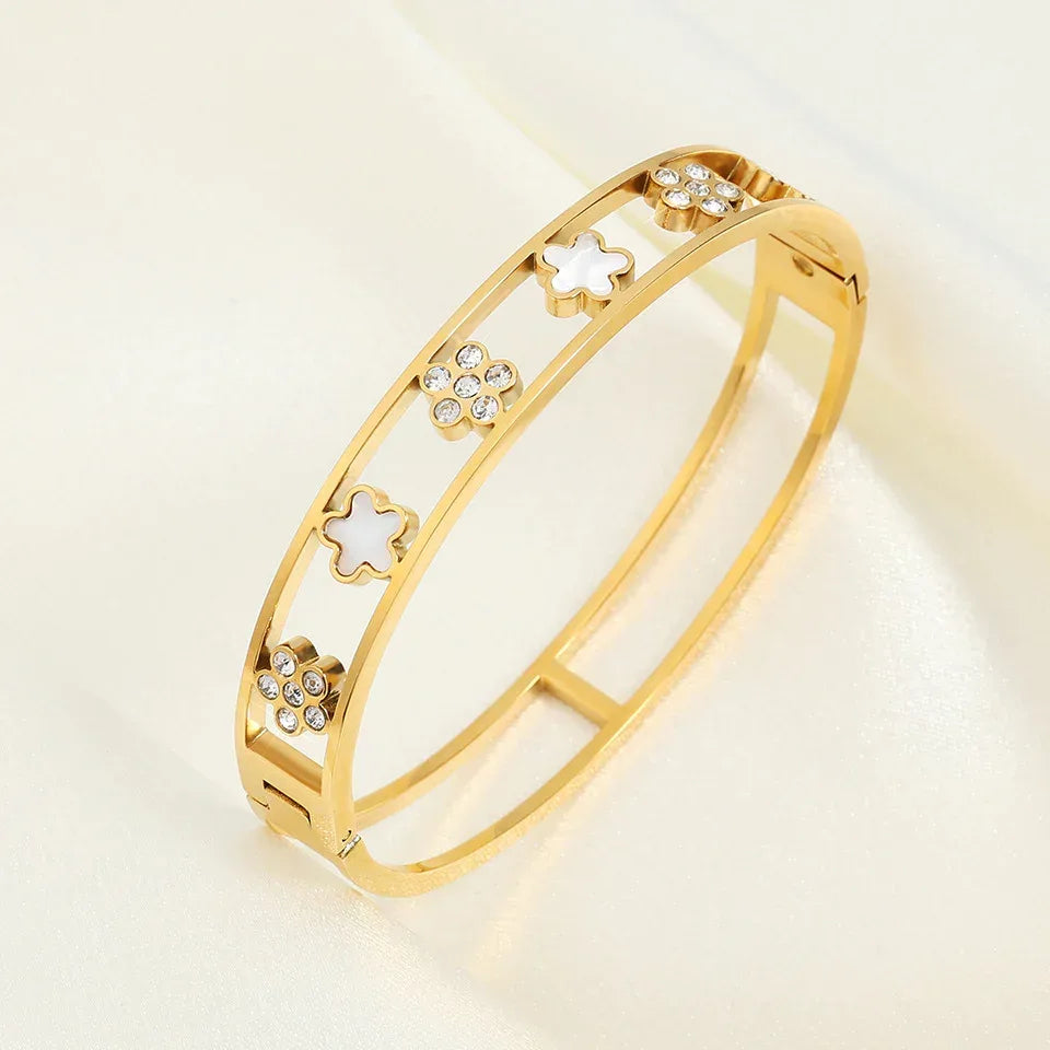 Multi-Diamond Five-leaf Kada - Viexta
