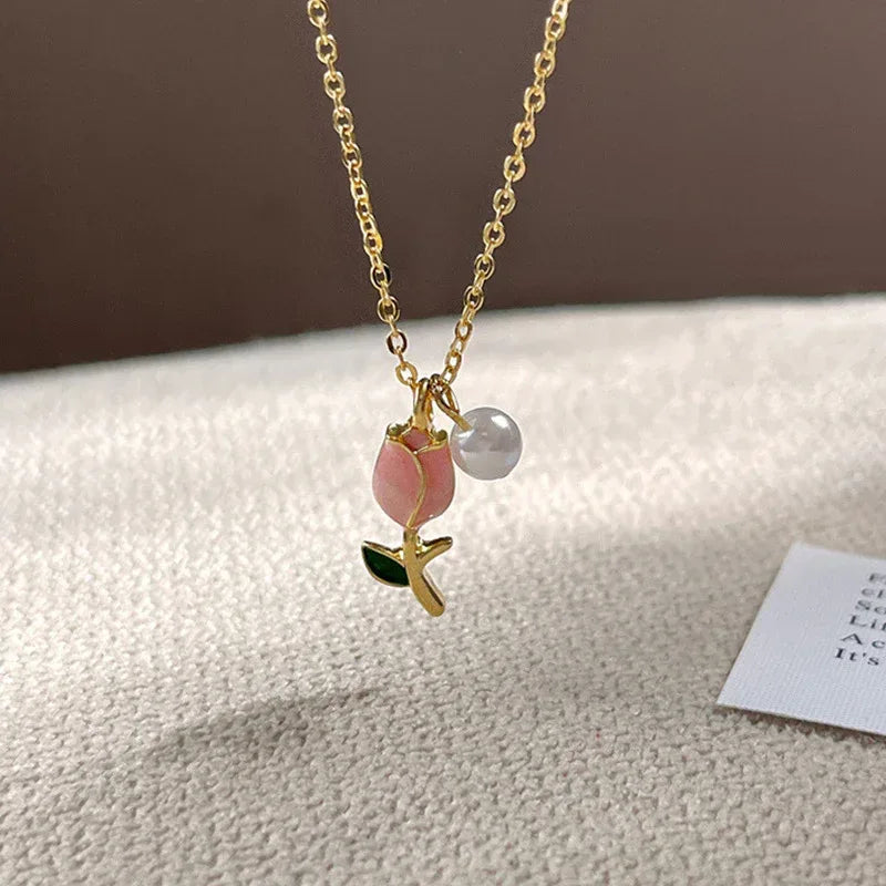 Tulip Pearl Necklace - Viexta