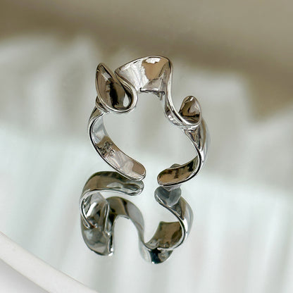 Liquid Lava Curved Ring