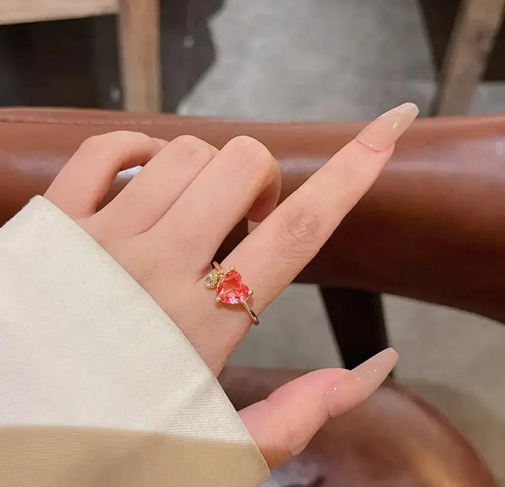 Minimalist Heart Ring - Viexta