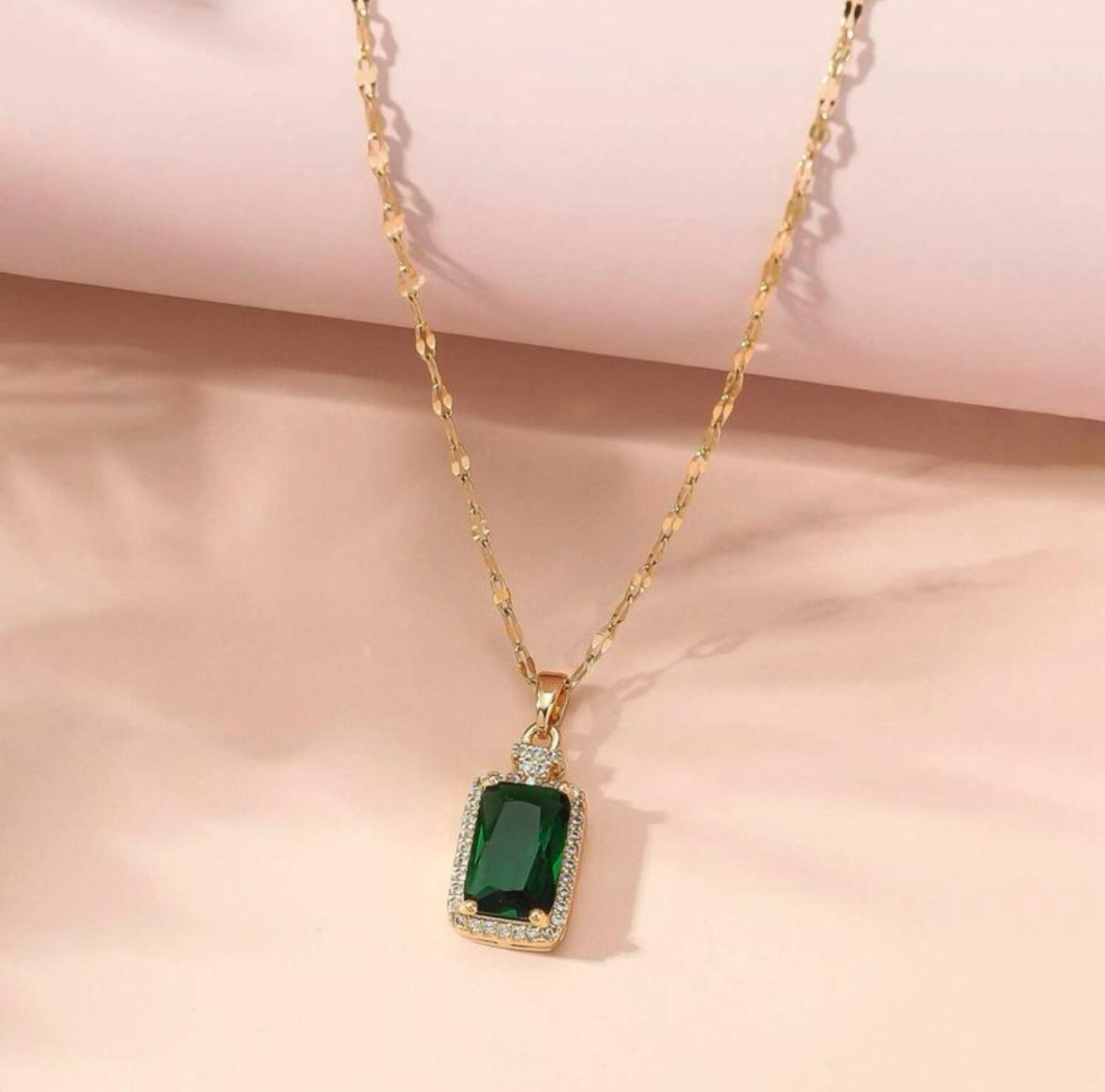 Emerald Green Neckpiece