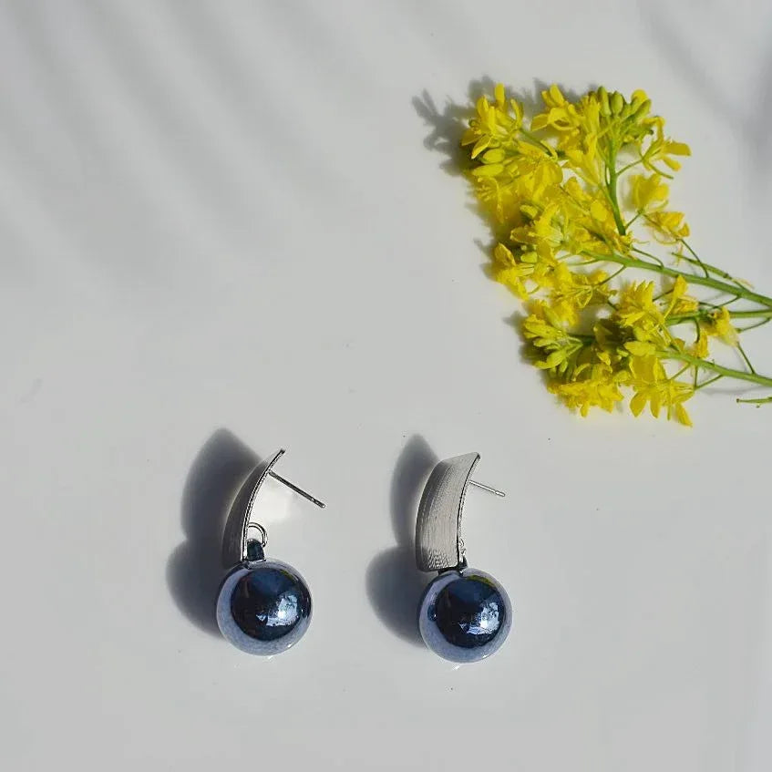 Pretty Ball Earrings - Viexta