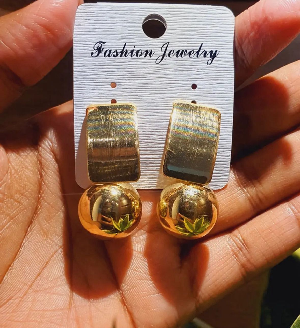 Pretty Ball Earrings