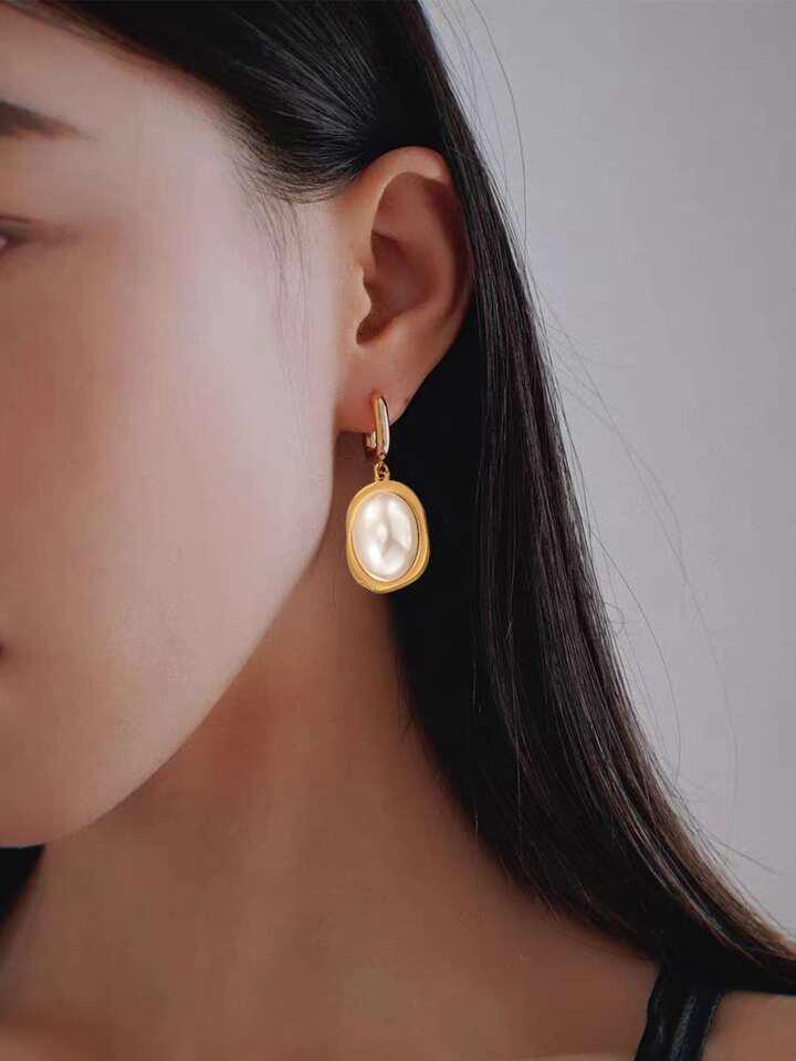 Irregular Shell Hoops