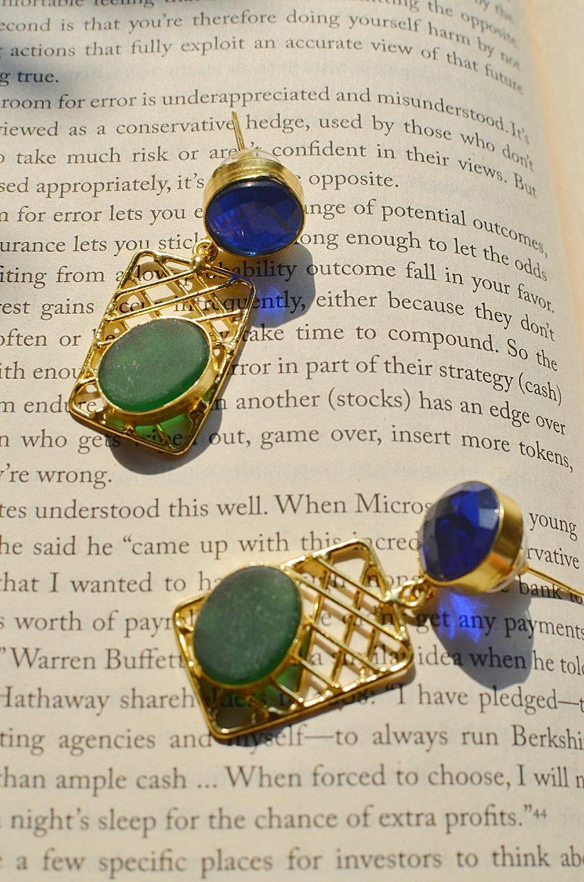 Polished Dual Monalisa Stone Earrings